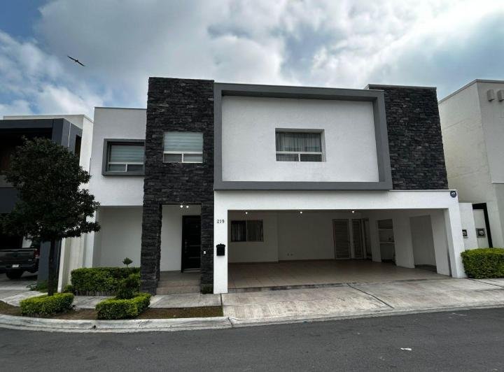 Casa en Venta Bosques de Las Cumbres