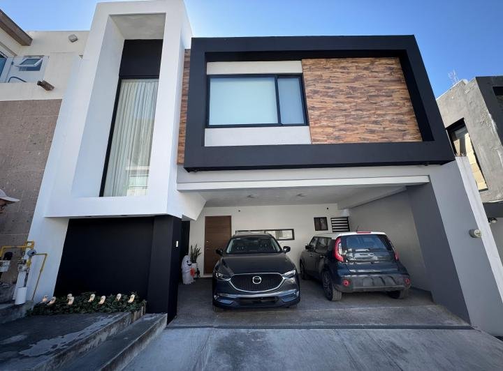 Casa en Venta, Lomas del Vergel, Zona Sur, Monterrey Nuevo León.